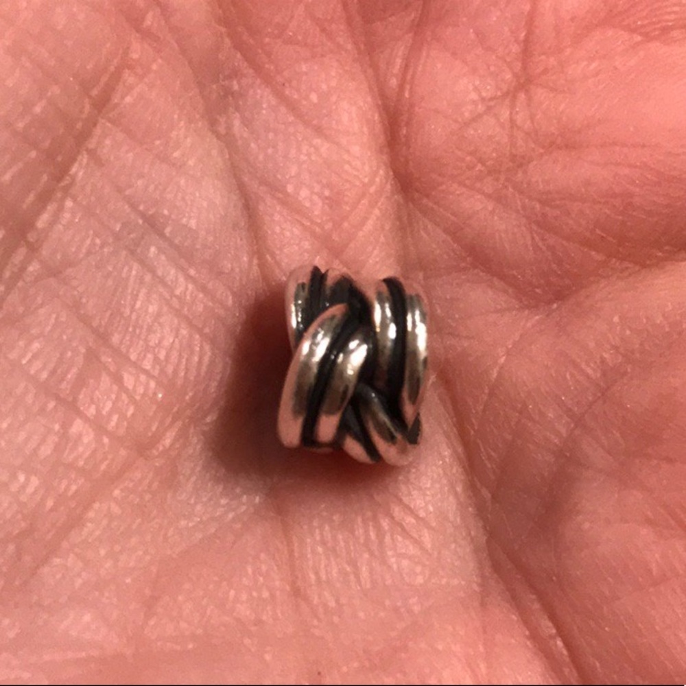 ❗️LAST CHANCE❗️ Discontinued Pandora Knot charm
